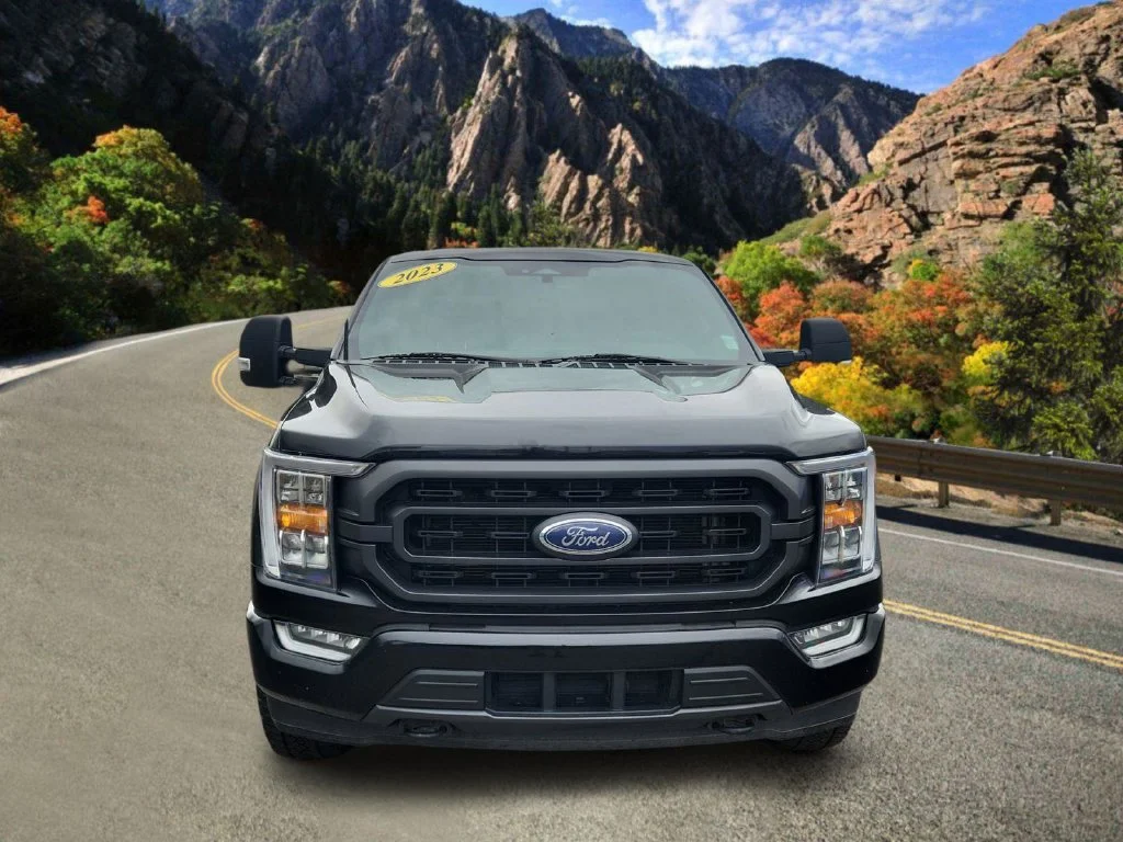 Used 2023 Black Ford XLT image 6