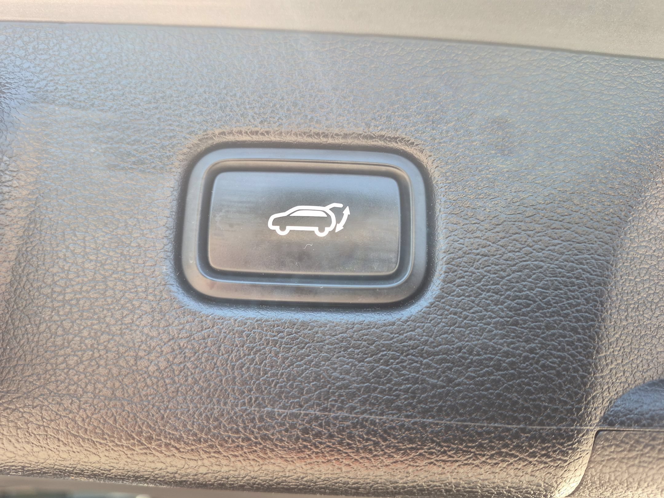 Used 2020 Rainforest Hyundai SEL AWD image 29