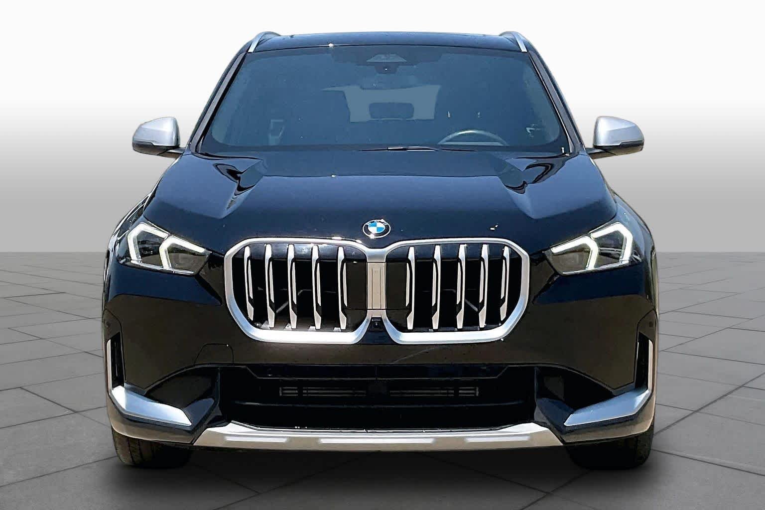Used 2024 Jet Black BMW xDrive28i image 4