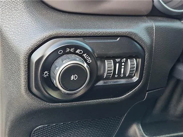 Used 2020 Gray Jeep Sport S 4x4 image 12
