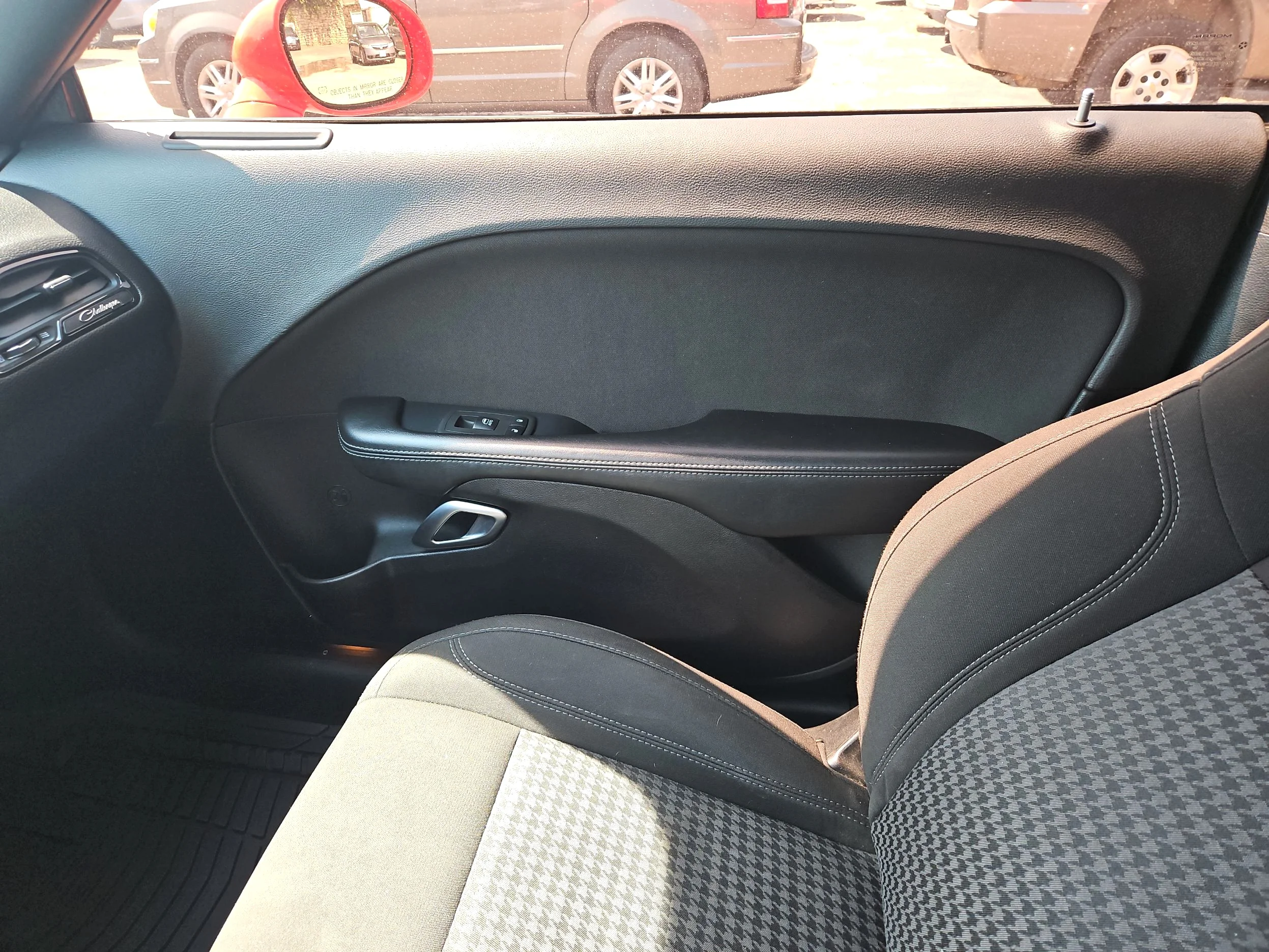 Used 2020 Go Mango Dodge SXT image 14