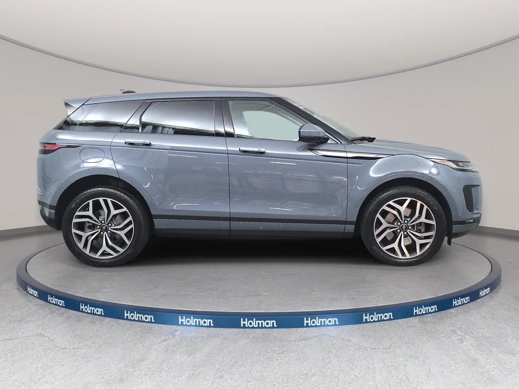 Used 2023 Nolita Gray Metallic Land Rover SE image 5