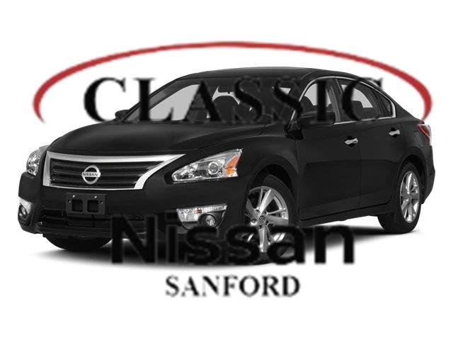 Used 2013 Pearl White Nissan 2.5 SV image 1