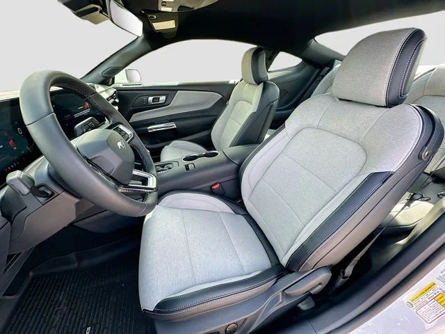 New 2025 Oxford White Ford EcoBoost image 14