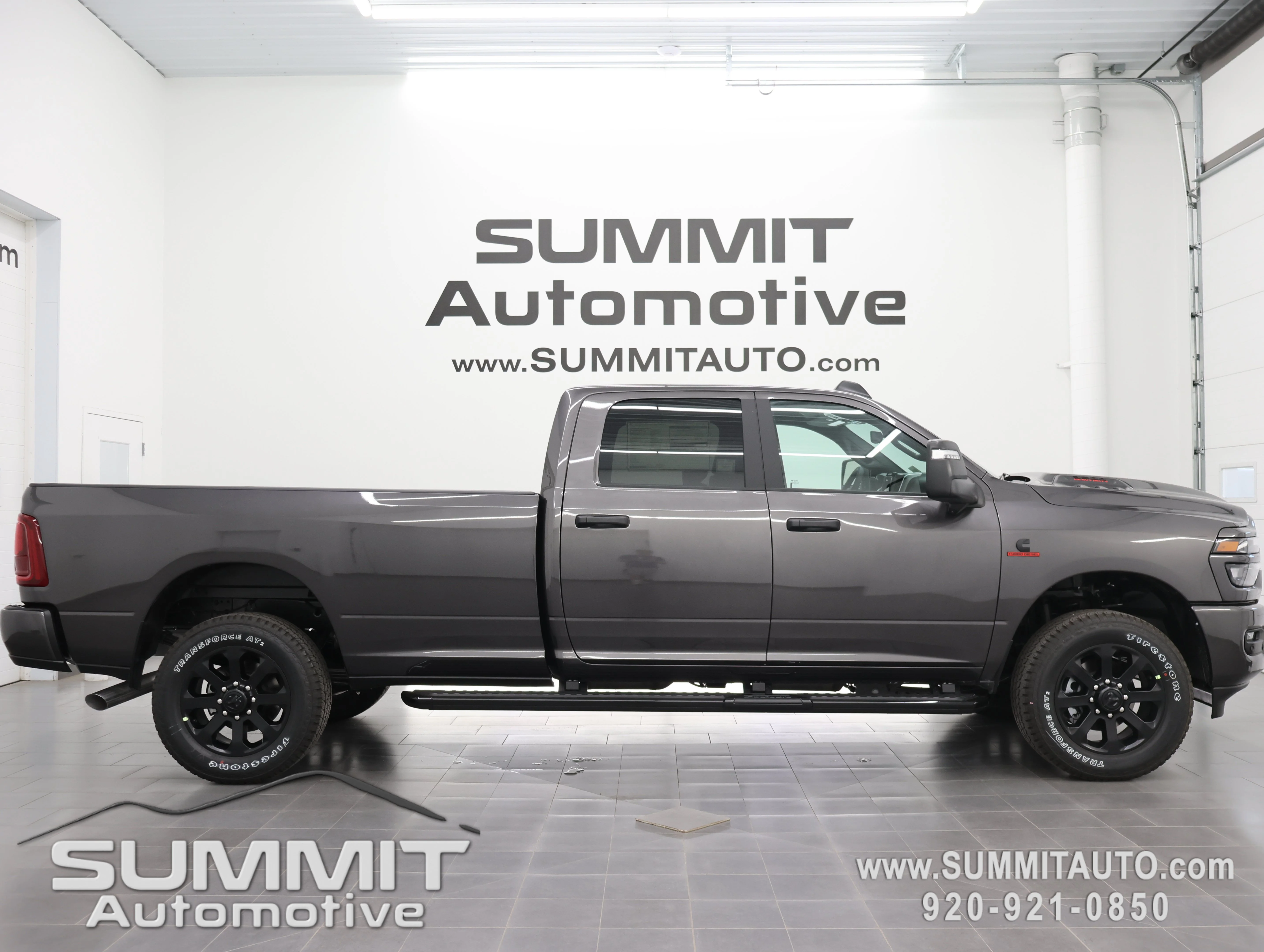 New 2026 Granite Crystal Metallic Clear-Coat Exterior Paint RAM Big Horn image 1