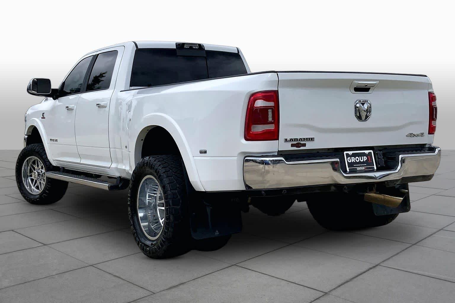 Used 2022 Bright White Clearcoat Ram Laramie image 12