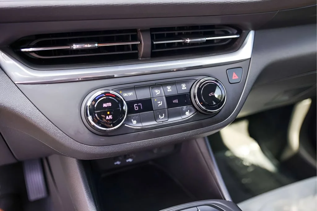 Used 2024 Ebony Twilight Metallic Buick Preferred image 18
