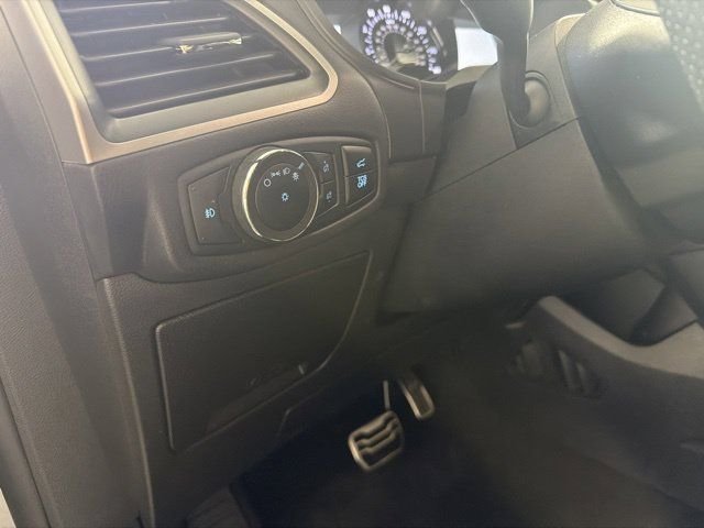Used 2024 Silver Ford ST Line image 16