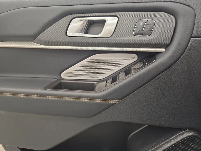 New 2027 Carbonized Gray Metallic Ford Tremor® image 42