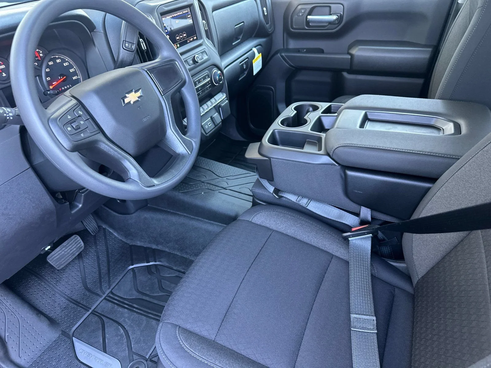 2026 Chevrolet Silverado 1500 Custom - Photo 10