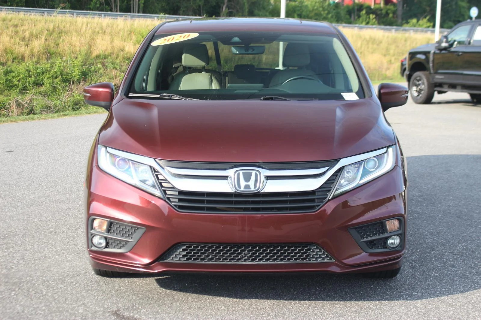Used 2020 Burg Honda EX-L image 2