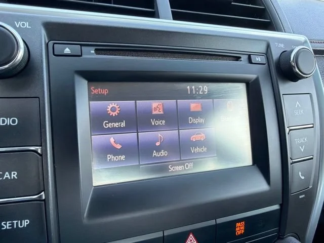Used 2017 Gray Toyota XLE image 40