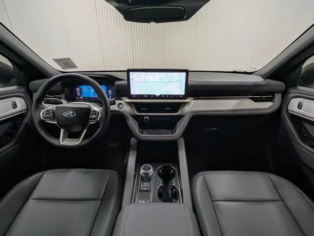 New 2027 Avalanche Gray Ford Active image 33
