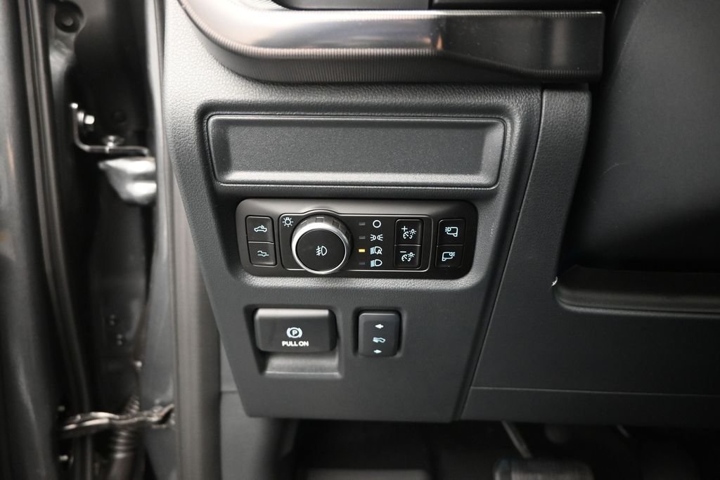New 2026 Carbonized Gray Metallic Ford Raptor image 13