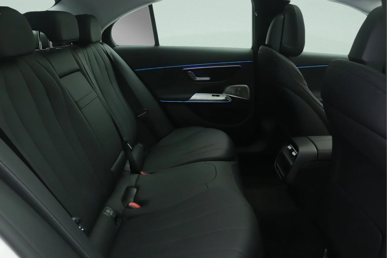 New 2026 Polar White Mercedes-Benz E 450 4MATIC® Sedan 4MATIC® image 8