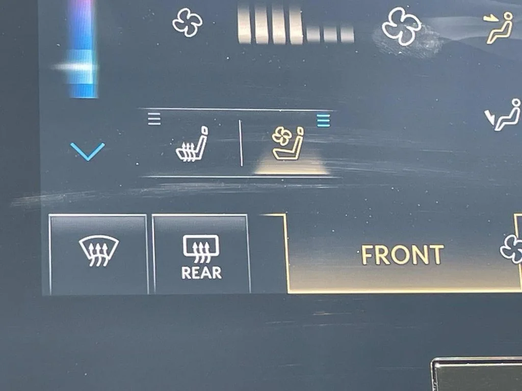 Used 2025 Black INFINITI SENSORY image 23