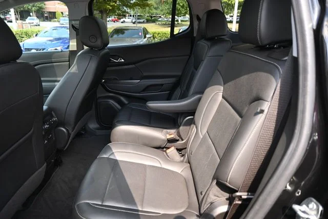 Used 2023 Black GMC SLT image 22