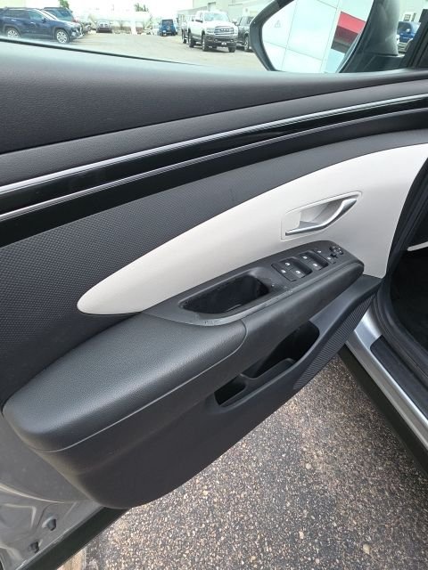 Used 2022 Silver Hyundai SEL image 13
