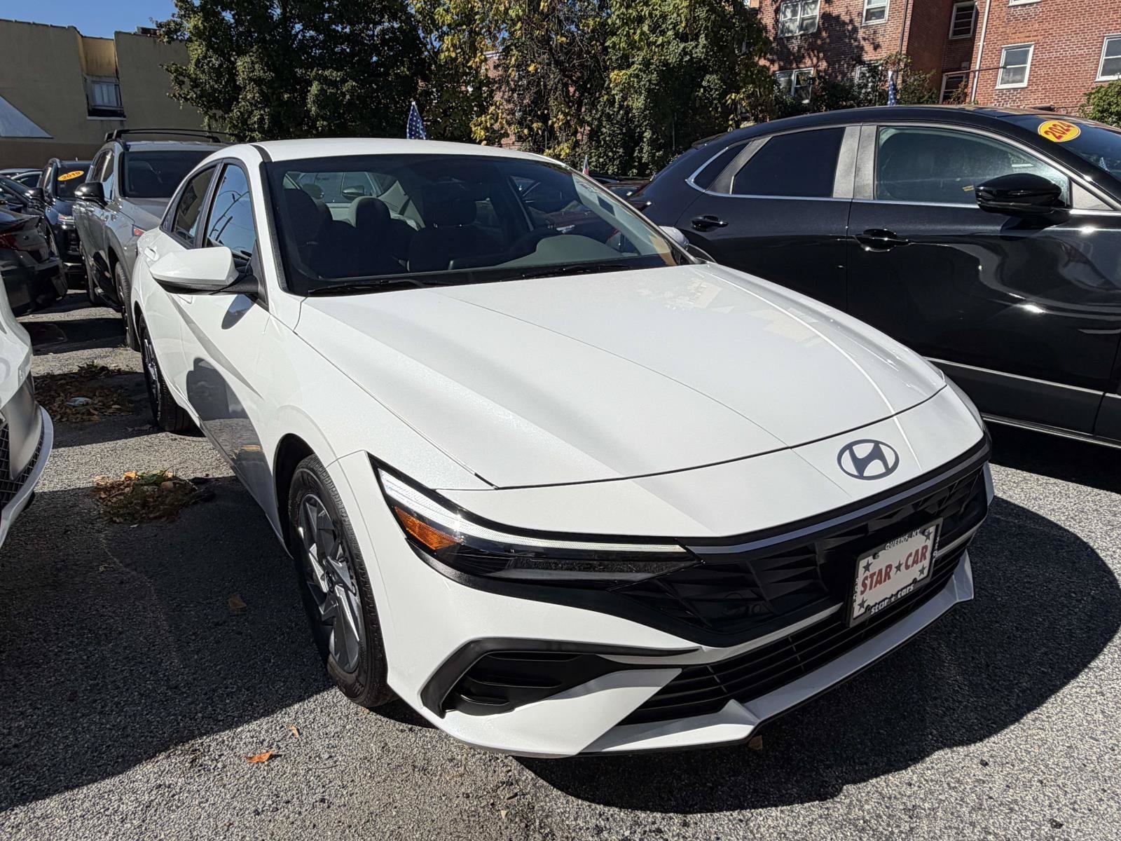 Used 2024 Serenity White Hyundai SEL image 1
