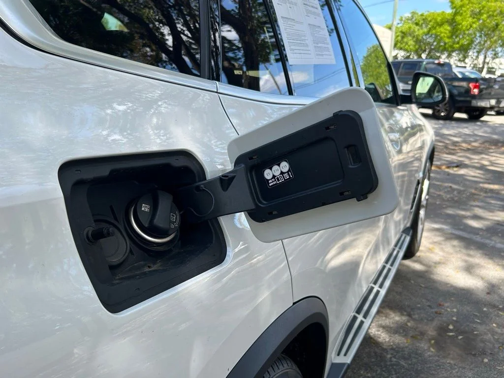 Certified Used 2026 White BMW sDrive40i image 37