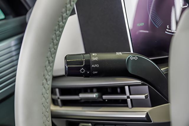 2025 Hyundai Santa Fe SEL - Photo 19