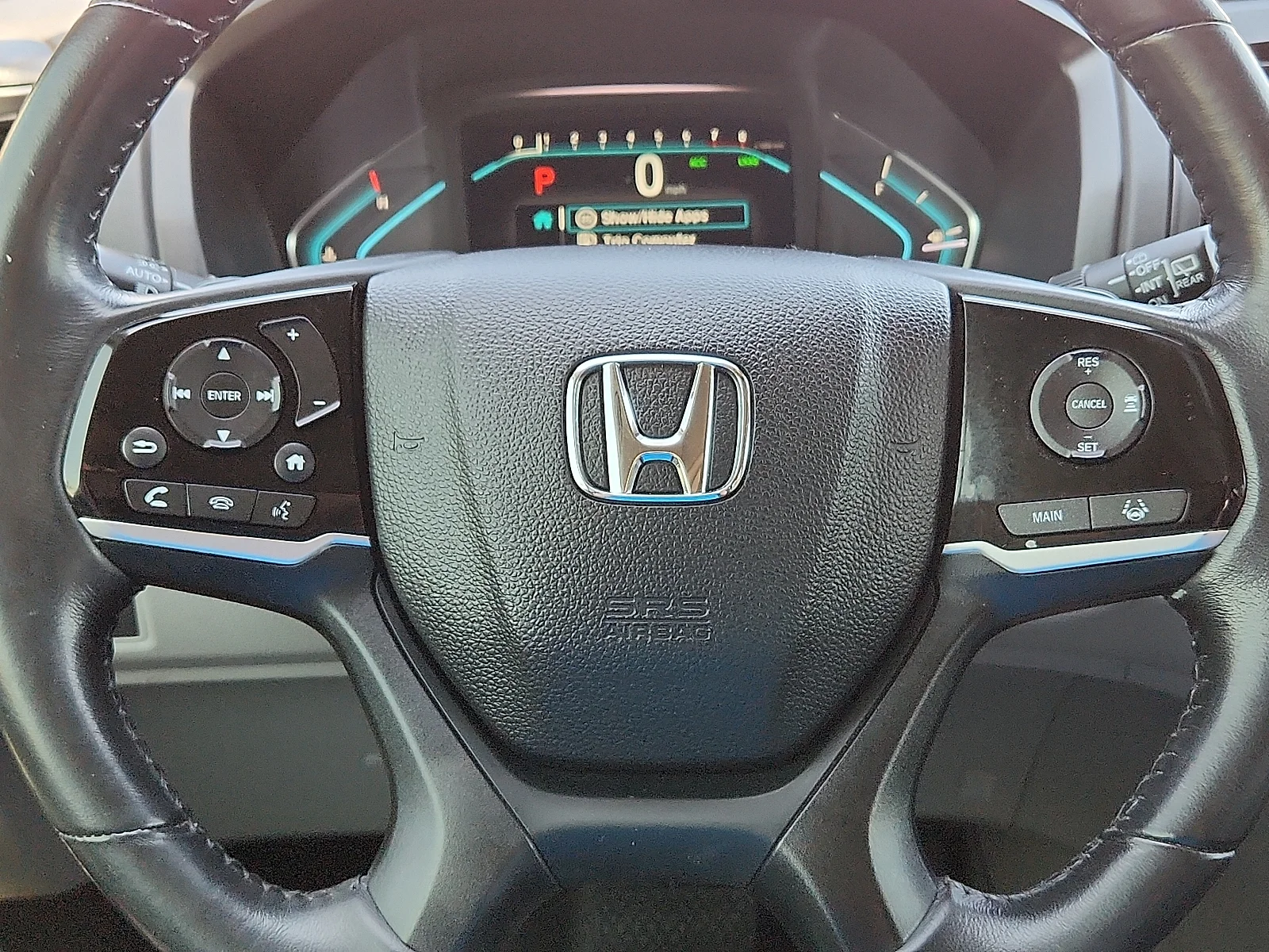Used 2018 Lunar Silver Metallic Honda Touring image 24