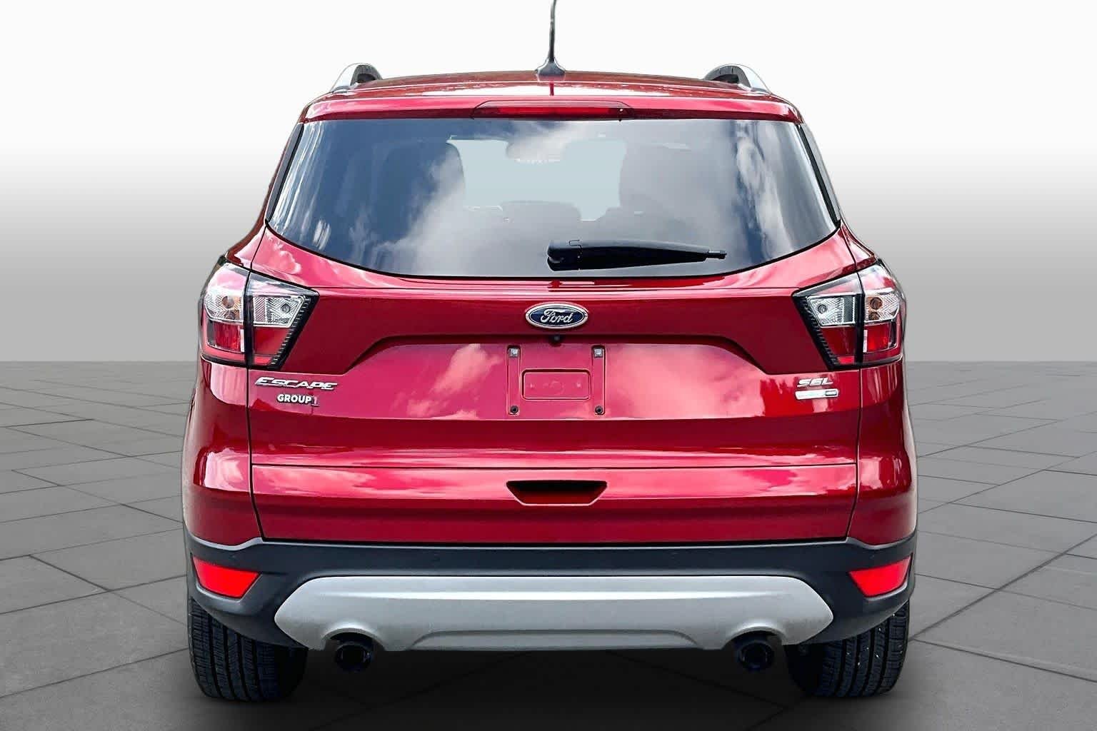 Used 2018 Ruby Red Metallic Tinted Clearcoat Ford SEL image 5