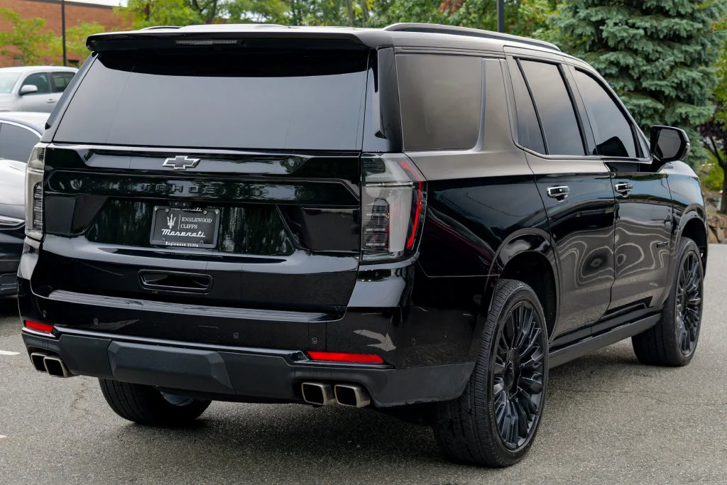 Used 2025 Black Chevrolet High Country image 7