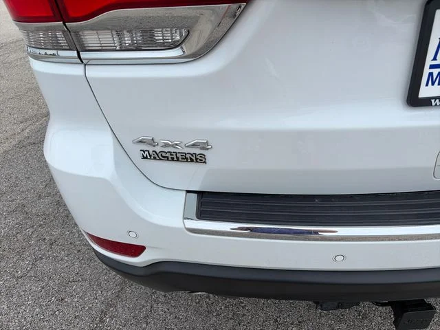 Used 2018 White Jeep Limited image 36