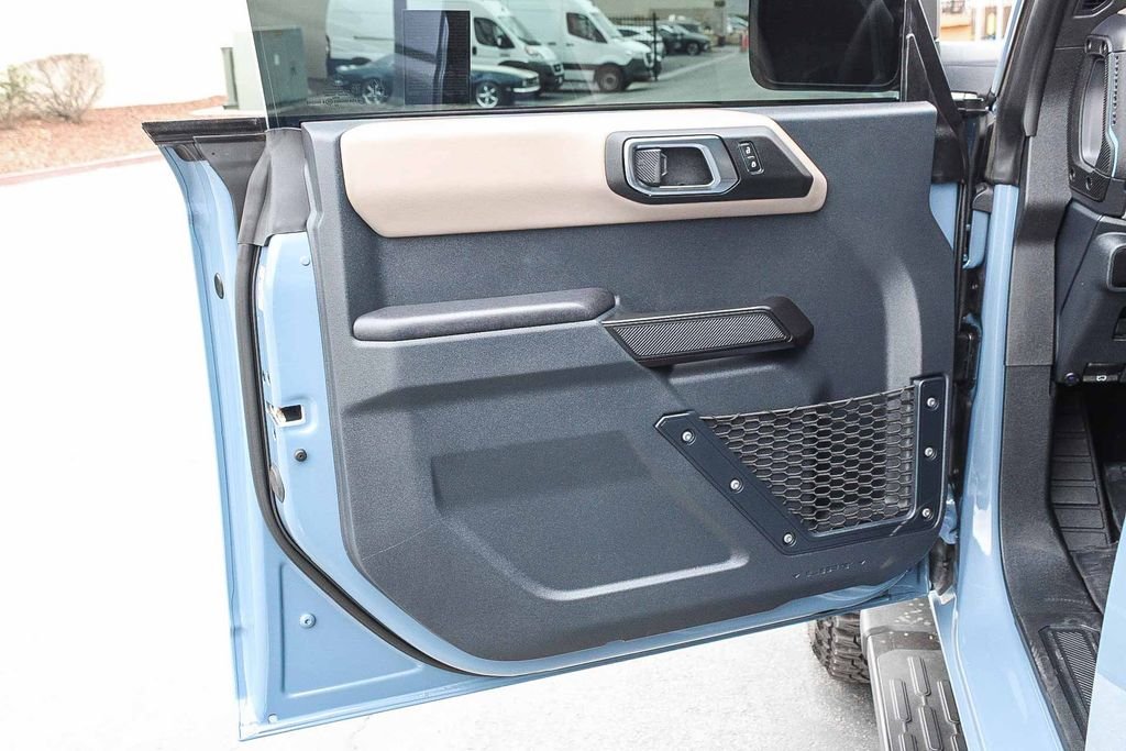 Used 2024 Gray Ford Wildtrak image 22