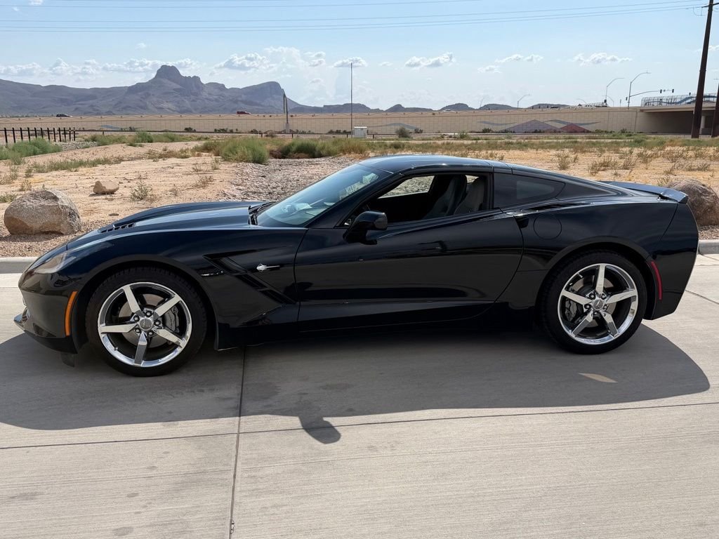 Used 2014 Black Chevrolet Base image 4