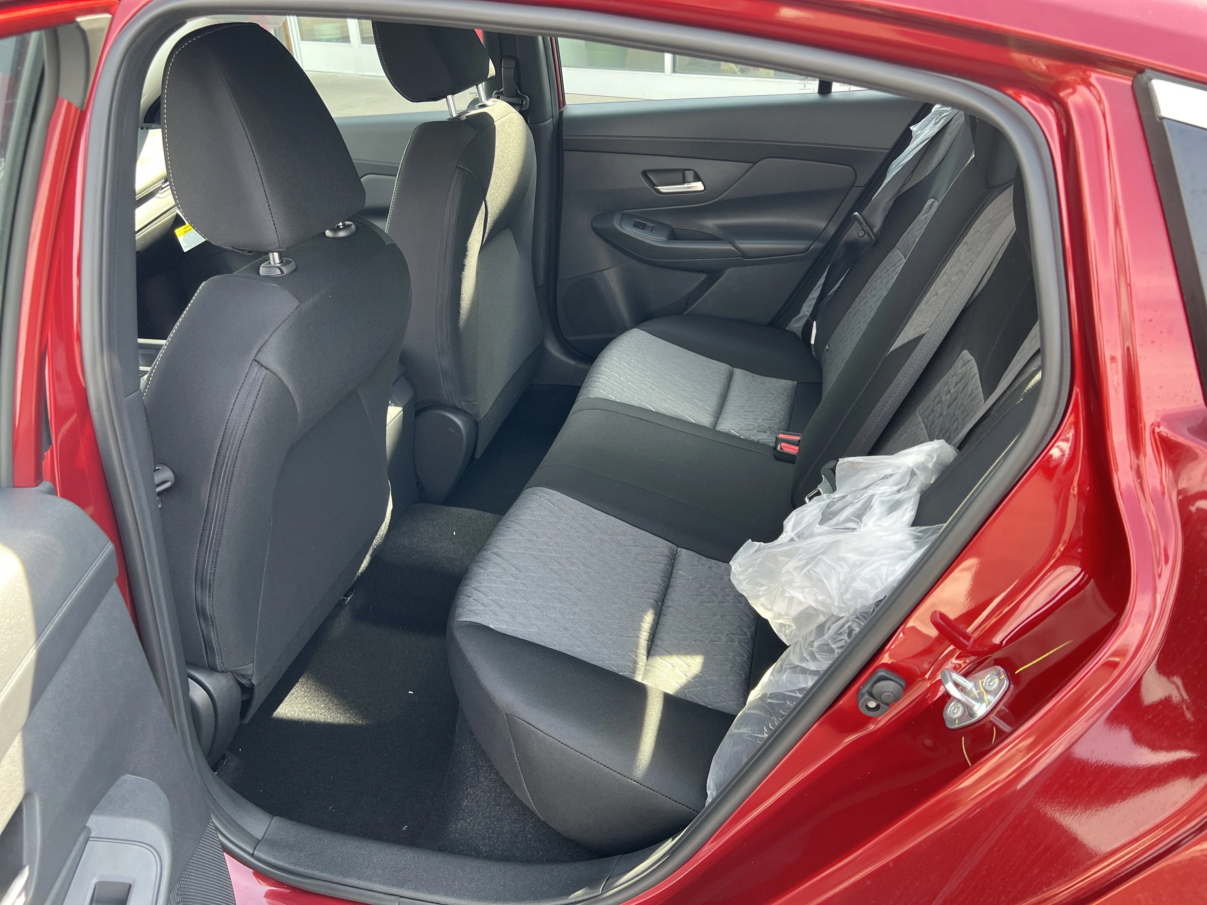 2026 Nissan Sentra SV - Photo 4