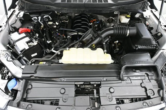 Used 2022 White Ford King Ranch image 45