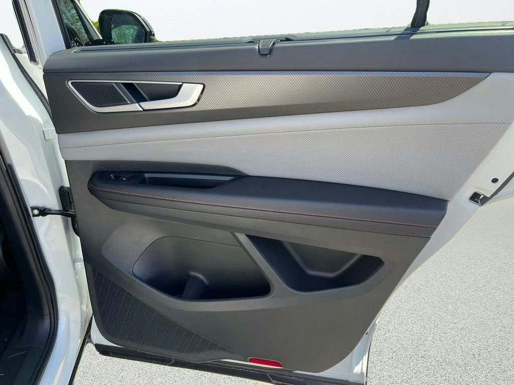 New 2026 Blue Volkswagen SE w/Technology image 21