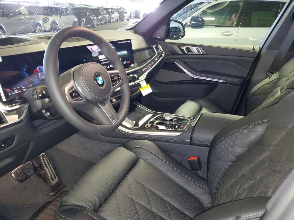 Used 2026 Skyscraper Grey Metallic BMW sDrive40i image 15