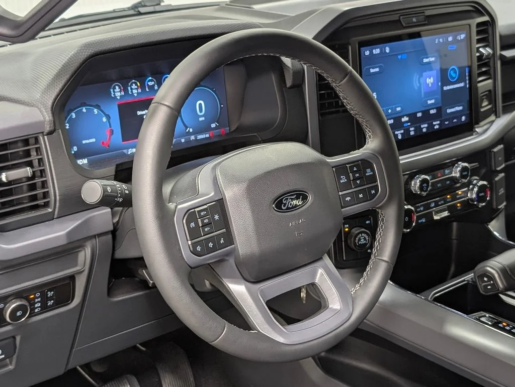 Certified Used 2026 Oxford White Ford XLT image 12