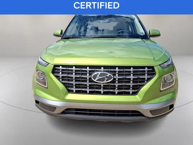 Used 2023 Green Hyundai SEL image 3