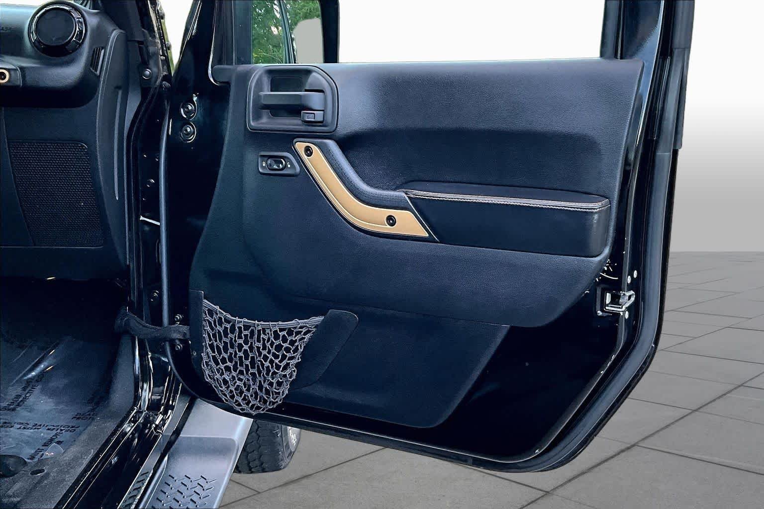Used 2014 Black Clearcoat Jeep Dragon Edition image 22