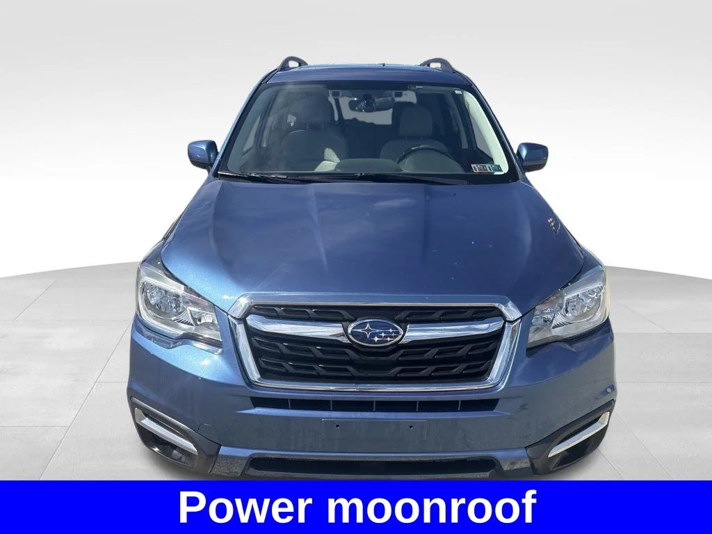 Used 2017 Blue Subaru 2.5i Premium image 9