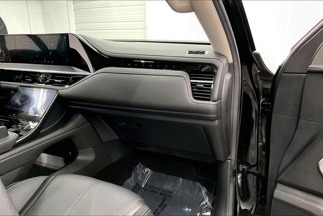 2025 INFINITI QX80 Sensory 4WD - Photo 19