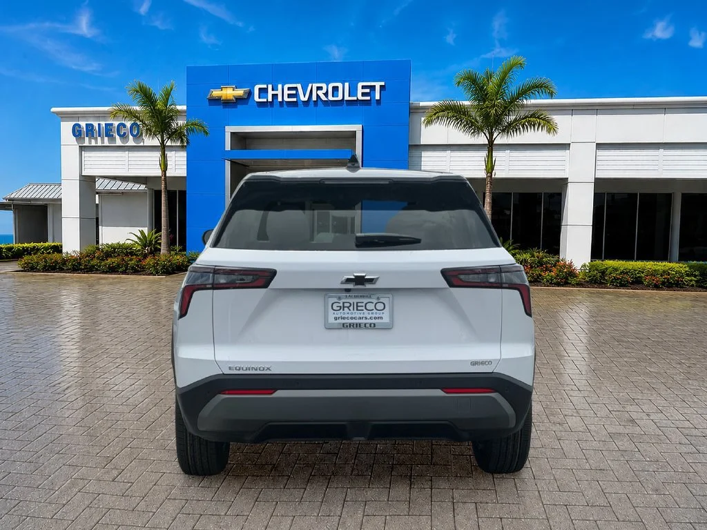 2027 Chevrolet Equinox LT - Photo 6
