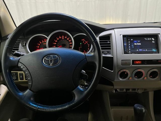 Used 2009 White Toyota PreRunner image 18
