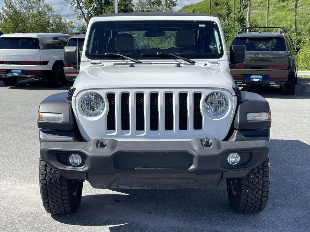 Used 2021 Bright White Clearcoat Jeep Sport image 25