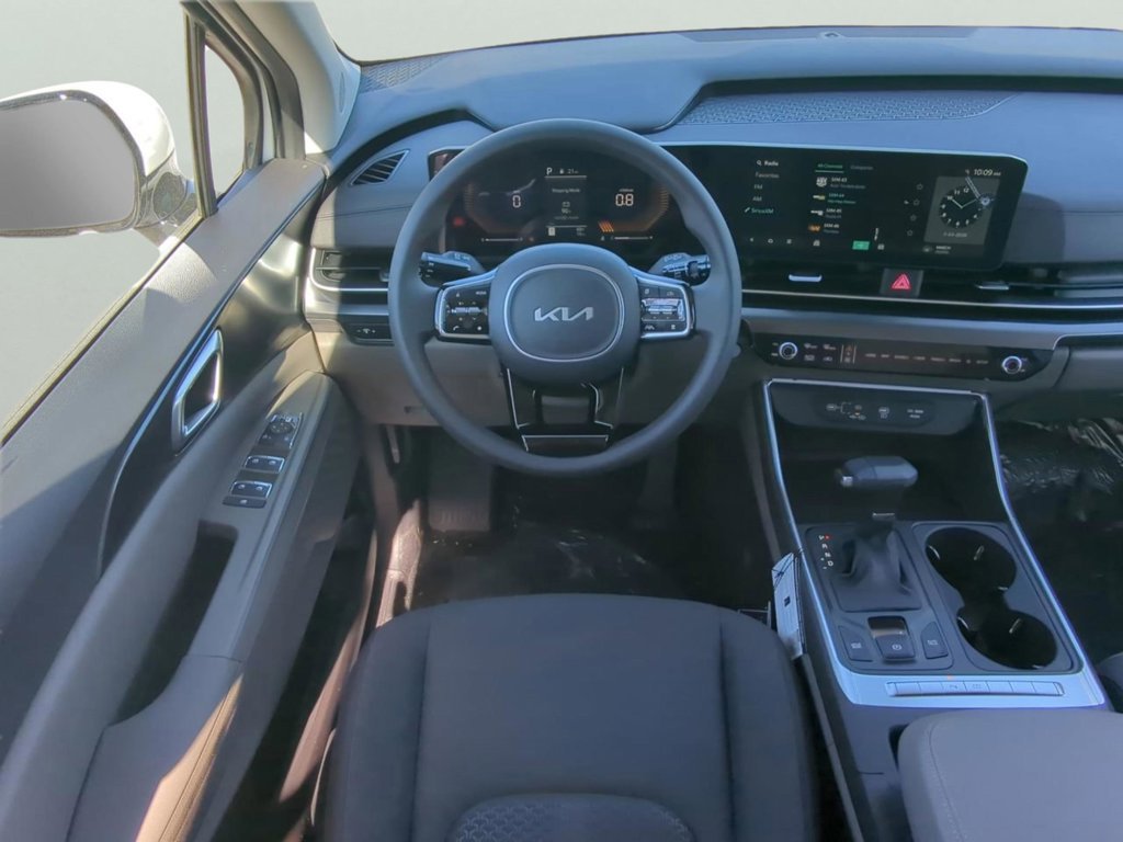 New 2026 Snow White Pearl Kia LX image 17