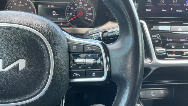 Used 2022 Gray Kia EX image 13
