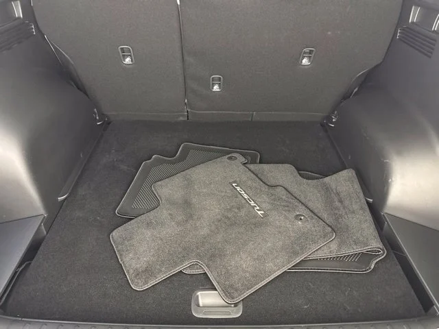 Used 2025 Green Hyundai SEL Convenience image 32