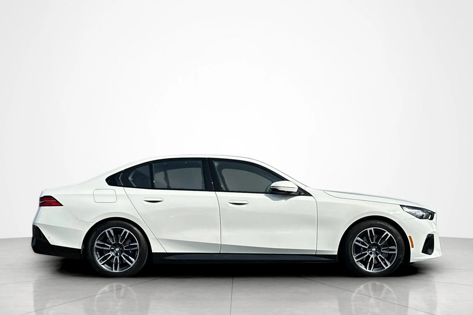 Certified Used 2024 Alpine White BMW 530i xDrive image 6