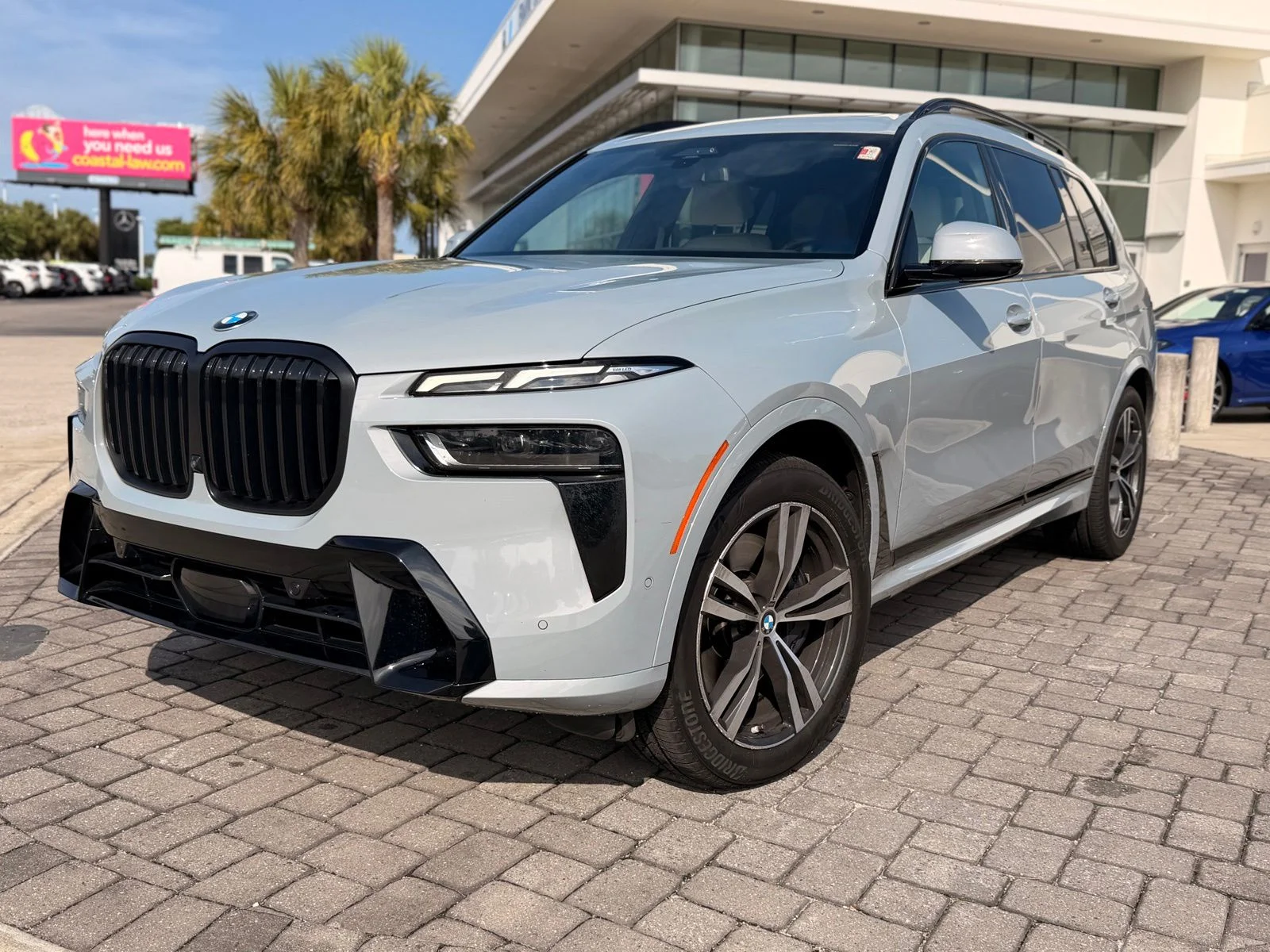 2024 BMW X7 xDrive40i's photo