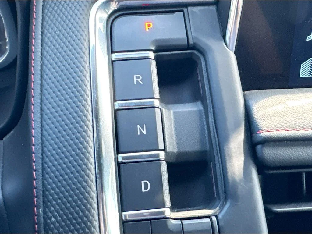 2022 Chevrolet Suburban RST - Photo 14