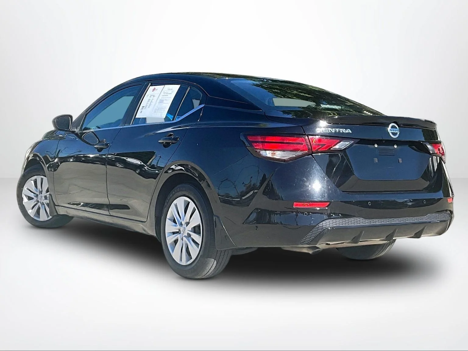 Used 2022 Black Nissan S image 13